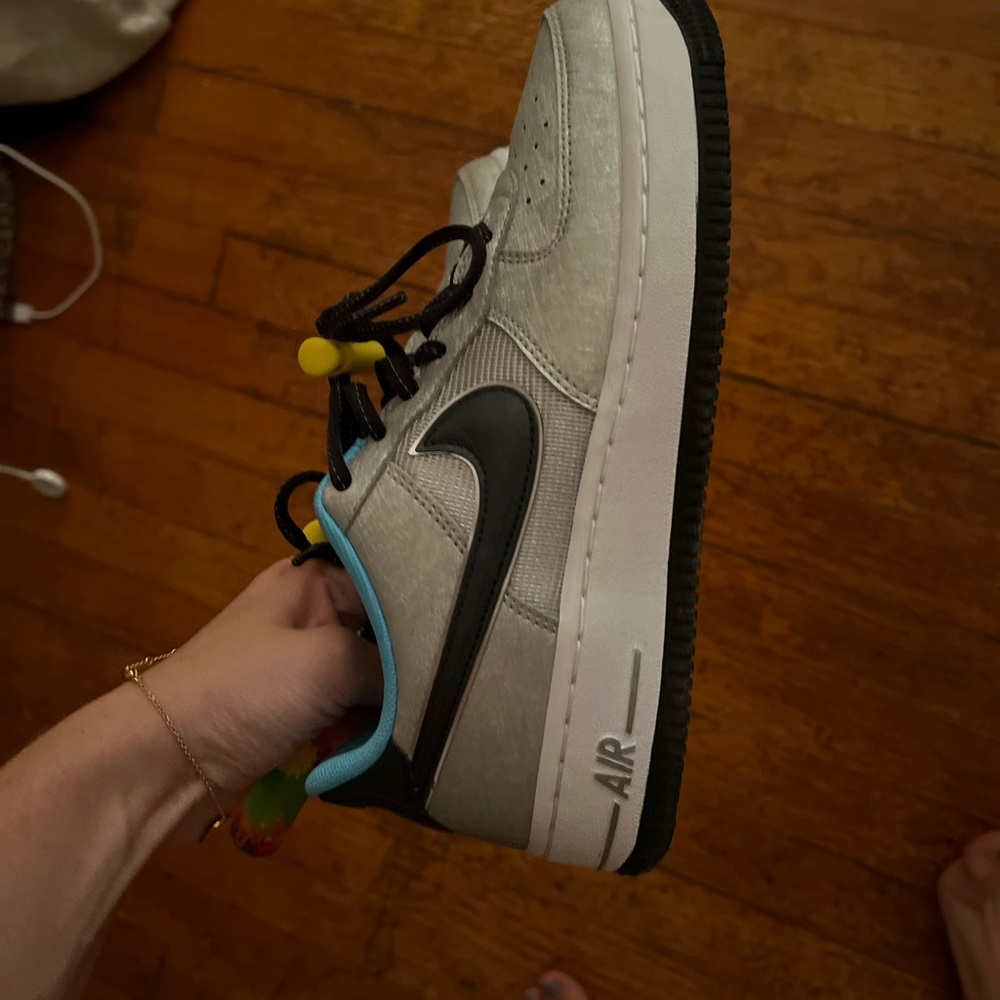 Silver Retro 1s